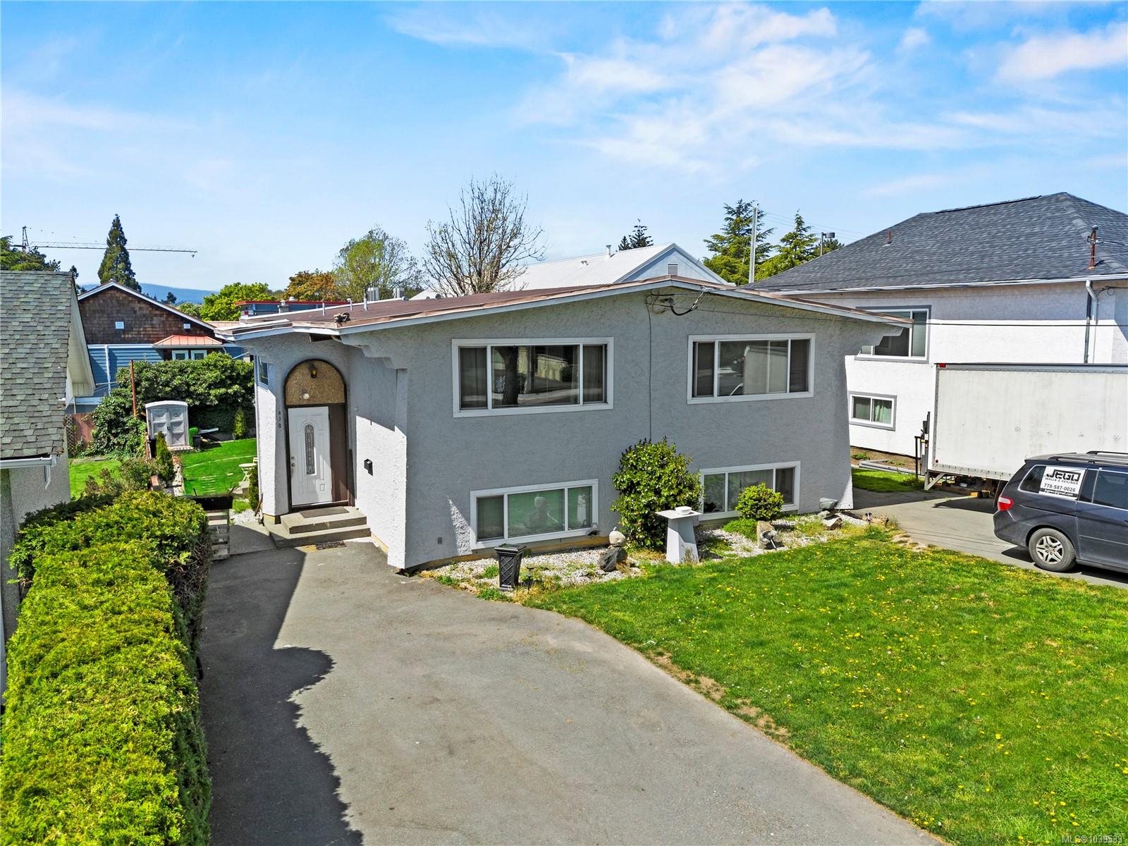 Residential in Saanich