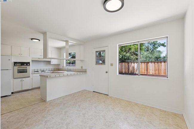 916 El Caminito, House other with 3 bedrooms, 2 bathrooms and 4 parking in Livermore CA | Image 8