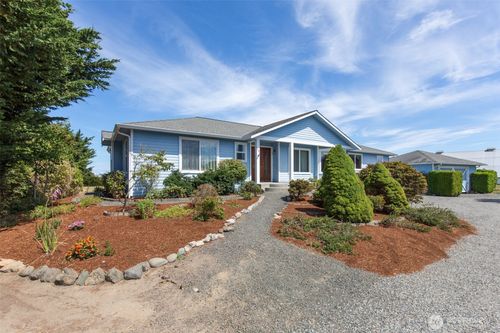 12 Tulip Ln, Sequim, WA, 98382-8025 | Card Image
