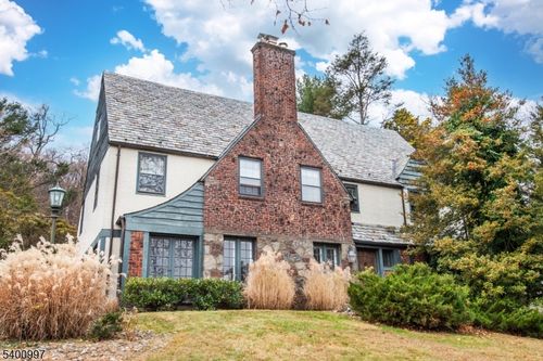 158 S Mountain Ave, Montclair, NJ, 07042-1721 | Card Image