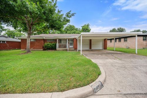 4900 Ira St, Haltom City, TX, 76117-2312 | Card Image