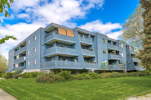 214-5906 176a St, Surrey, BC, V3S4H7 | Card Image