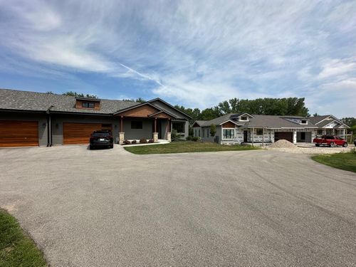 3897102 Pennsylvania St, Oconomowoc, WI, 53066-1285 | Card Image