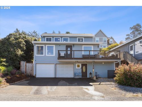 3034 Nw Oar Dr, Lincoln City, OR, 97367-4733 | Card Image