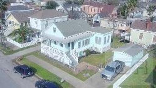 614 13th St, Galveston, TX, 77550-5037 | Card Image