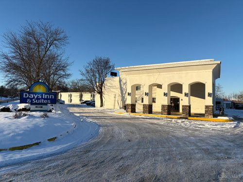 400 Glensprings Dr, Springdale, OH, 45246-2306 | Card Image