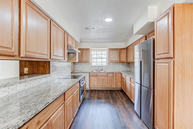 21072 N Highway 36, House other with 4 bedrooms, 3 bathrooms and 2 parking in Brazoria TX | Image 15