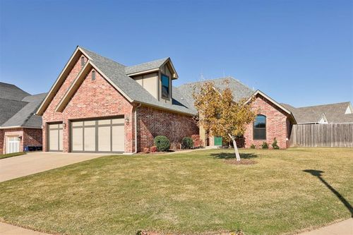 10812 Wild Horse Creek Dr, Yukon, OK, 73099-8293 | Card Image