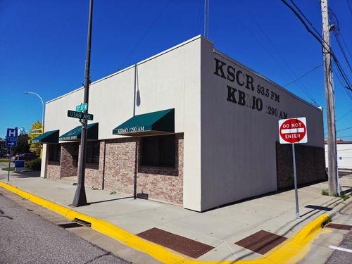 105 13th St N, Benson, MN, 56215-1220 | Card Image