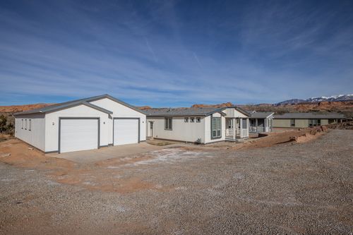 2-2739 Nuevo Ct, Moab, UT, 84532-3503 | Card Image