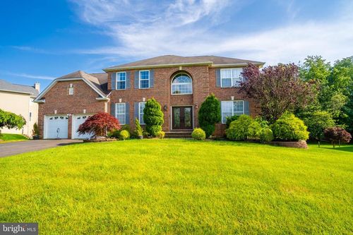 14 Stanley Dr, Monroe Township, NJ, 08831-7907 | Card Image