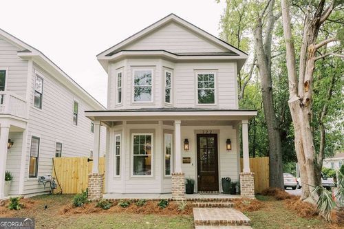 772 E Park Ave, Savannah, GA, 31401-6621 | Card Image