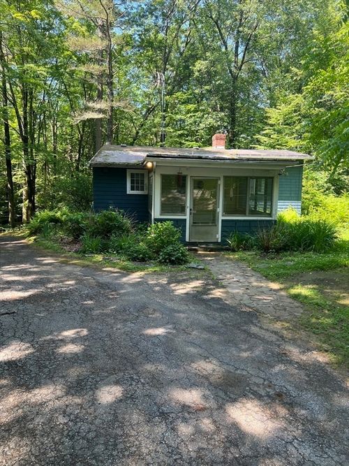 18 January Rd, Leverett, MA, 01054 | Card Image