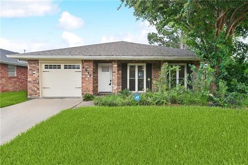 3220 Texas Ave, Kenner, LA, 70065-4651 | Card Image