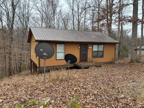 86 Elm Ave, Nancy, KY, 42544-4427 | Card Image