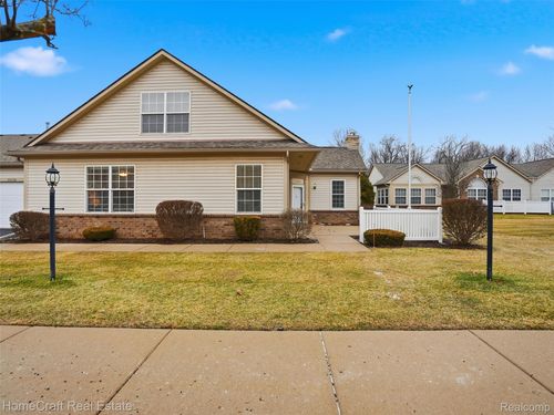 36036 Traditions Dr, Westland, MI, 48185-8522 | Card Image