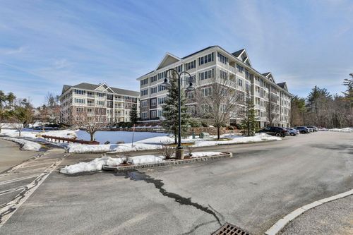 apt-401-10 Braemoor Woods Rd, Salem, NH, 03079-3520 | Card Image