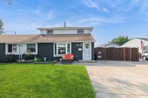8828 S Beck Pl, Hometown, IL, 60456-1115 | Card Image
