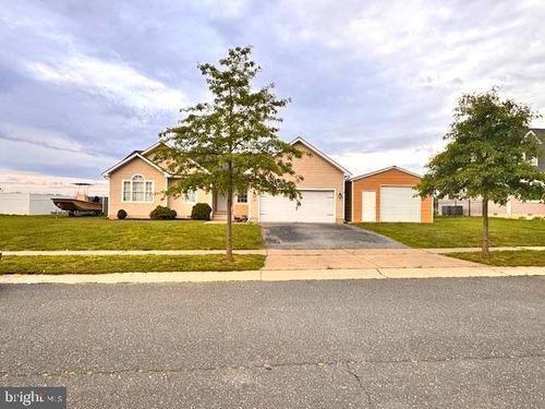 15 Ridgeway Dr, Ridgely, MD, 21660-1953 | Card Image