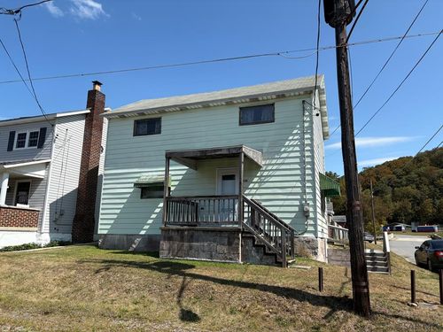 638 Stewart St, Beaverdale, PA, 15921-4420 | Card Image