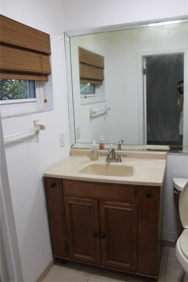 0 - 700 N Douglas Rd, House other with 4 bedrooms, 2 bathrooms and null parking in Pembroke Pines FL | Image 14