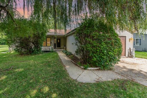 653 Eunice Cv, Somonauk, IL, 60552-9669 | Card Image