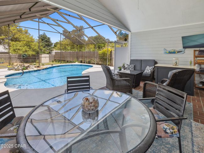 550 Seabreeze Cir, House other with 3 bedrooms, 3 bathrooms and null parking in Seacrest FL | Image 41