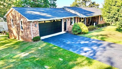 6481 Stewartsville Rd, Moneta, VA, 24121-5612 | Card Image