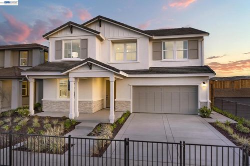 314 E Clydesdale Ct, Mountain House, CA, 95391-8090 | Card Image
