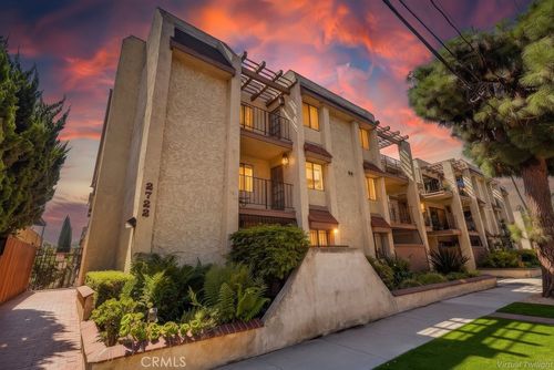 apt-104-2722 E 20th St, Signal Hill, CA, 90755-1054 | Card Image