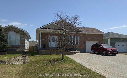 78 Majestic Dr, Timmins, ON, P4R1N6 | Card Image