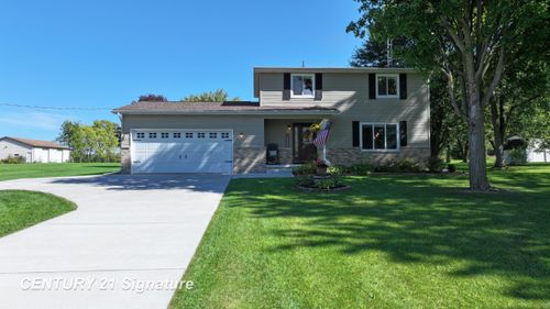 10098 N Lewis Rd, Clio, MI, 48420-7915 | Card Image
