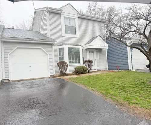 640 Pleasant Pl, Island Lake, IL, 60042-9100 | Card Image