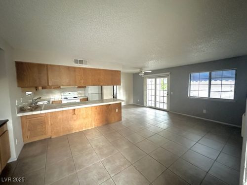 apt-253-101 Luna Way, Las Vegas, NV, 89145-0191 | Card Image