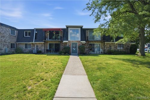 74B Foxberry Dr, Amherst, NY, 14068-1009 | Card Image