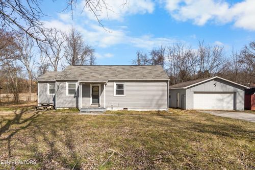 466 Hidden Valley Rd, Clinton, TN, 37716-5831 | Card Image