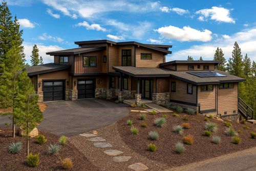 11417 China Camp Rd, Truckee, CA, 96161-2720 | Card Image