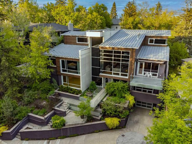 2906 Marquette St Sw, House other with 4 bedrooms, 6 bathrooms and 6 parking in Calgary AB | Image 47