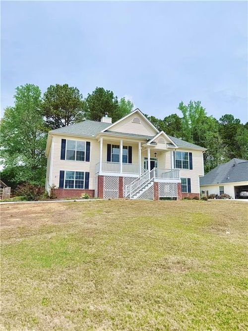 79 Kingsbrook Cir, Newnan, GA, 30265-2756 | Card Image