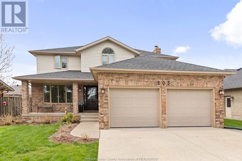 205 Gauthier Dr, Tecumseh, ON, N8N4E3 | Card Image