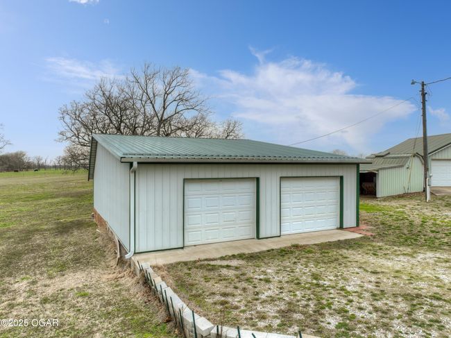2822 Hwy Yy, House other with 3 bedrooms, 2 bathrooms and null parking in LaRussell MO | Image 17