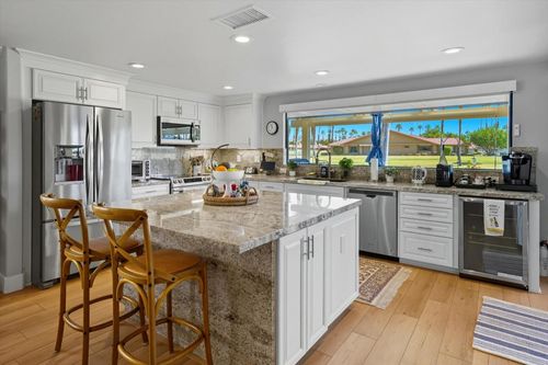 211 Camino Arroyo N, Palm Desert, CA, 92260-0379 | Card Image
