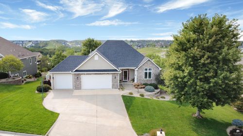 3621 Hawthorne Woods Ter, Manhattan, KS, 66503-2300 | Card Image