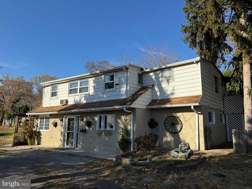 rear-713 Bethlehem Pike, GLENSIDE, PA, 19038-8128 | Card Image