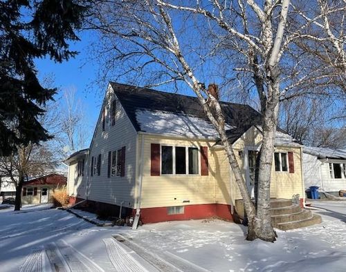 338 2nd St N, Wood Lake, MN, 56297 | Card Image