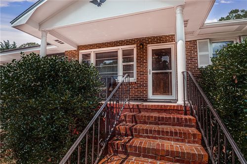 4 Grandview Rd, Travelers Rest, SC, 29690-9601 | Card Image