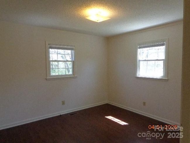 287 Little Wilkesboro Rd, House other with 3 bedrooms, 2 bathrooms and null parking in Harmony NC | Image 7