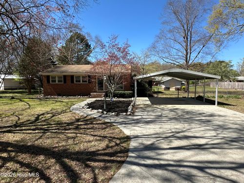 14880 Phillips Dr, Laurinburg, NC, 28352-3912 | Card Image
