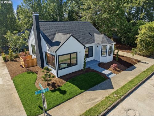 2333 Se 40th Ave, Portland, OR, 97214-5921 | Card Image