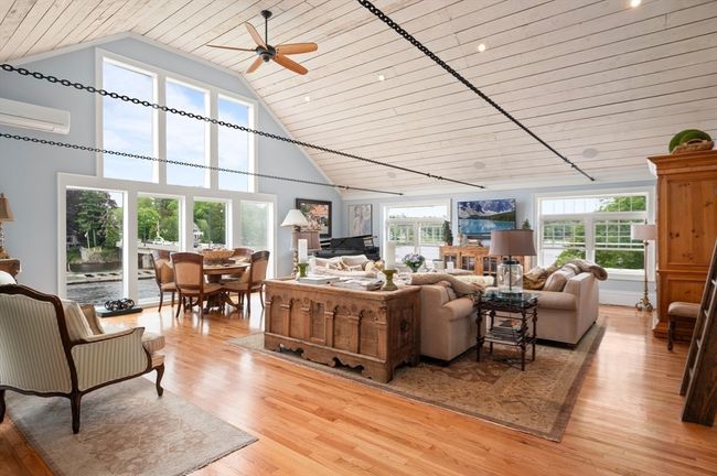 UNIT-3 - 1 Deer Island St, Condo with 2 bedrooms, 3 bathrooms and 2 parking in Amesbury MA | Image 28